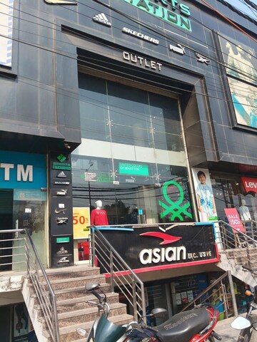  Shop – Exterior View View at Kirti Nagar - for Rent