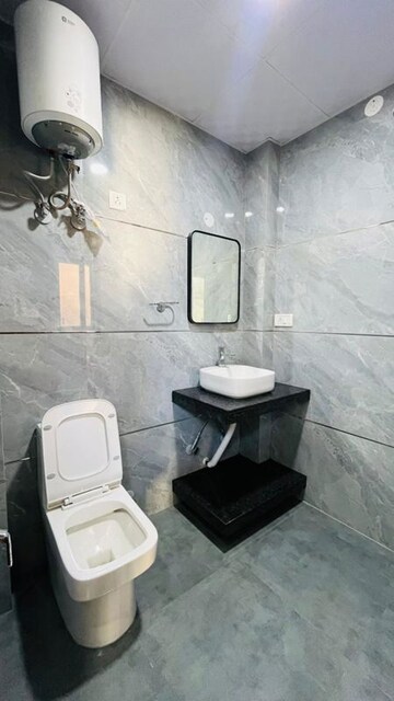 Bathroom in 2 BHK Builder Floor at Super Mart 1, Sector 27 – for Rent