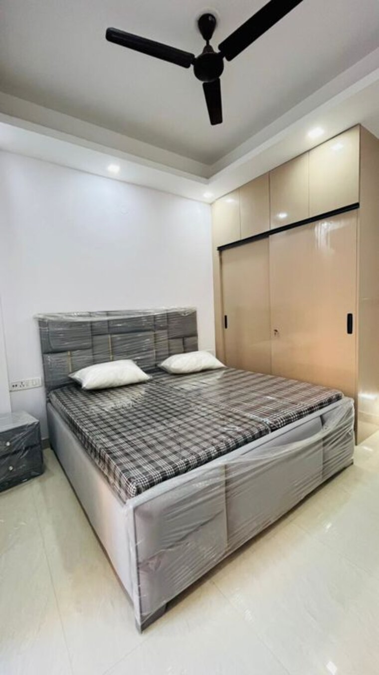 Bedroom, super-mart-1 2 Bedroom 1200 Sq.Ft. Builder Floor In Sector 27 Gurgaon 9988324