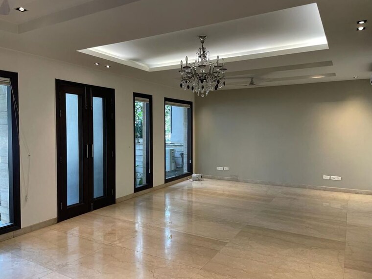 Room, panchsheel park 4 Bedroom 500 Sq.Yd. Builder Floor In Panchsheel Park Delhi 9988339