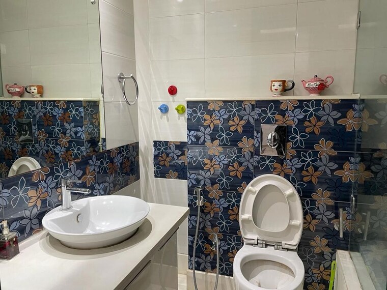 Bathroom, panchsheel park 4 Bedroom 500 Sq.Yd. Builder Floor In Panchsheel Park Delhi 9988339