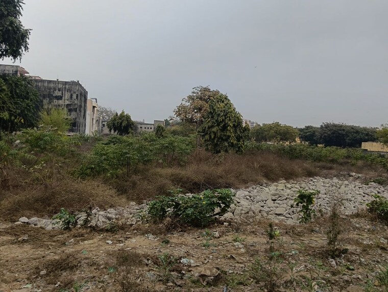 undefined, model town  180 Sq.Yd. Plot In Model Town Ghaziabad 9988352