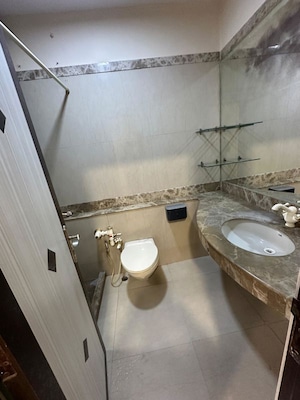 Bathroom in 2 BHK Apartment at Raheja Sherwood, Goregaon East – for Rent