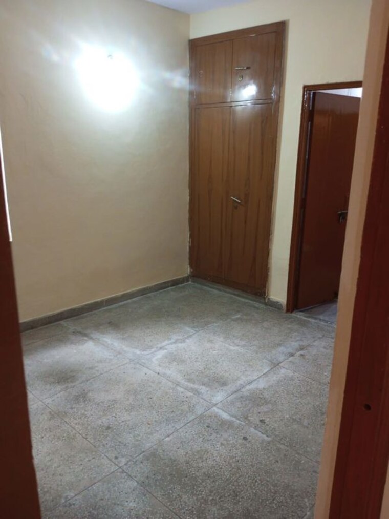 Room, dwarka 3.5 Bedroom 1600 Sq.Ft. Apartment In Dwarka Delhi 9988484