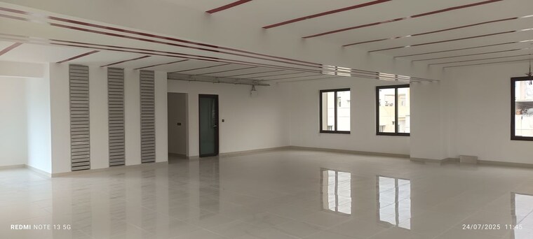 Room, kavuri-hills Commercial Office Space in IT/SEZ 14000 Sq.Ft. In Madhapur Hyderabad 9988030