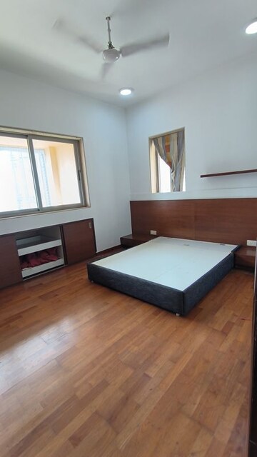 Bedroom in 3 BHK Apartment at Lodha Grandeur, Prabhadevi – for Rent