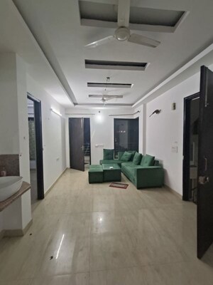 Building Lobby in 3 BHK Apartment at M3M Atrium, Sector 57 – for Rent