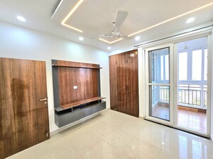 Room in 4 BHK Apartment at Dwarka – for Rent