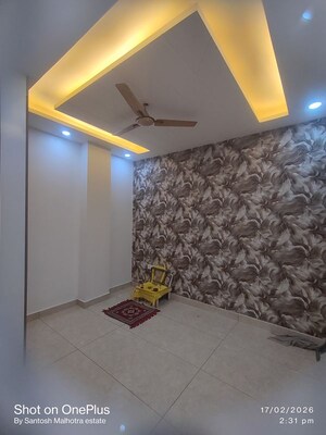 Master Bedroom in 2 BHK Builder Floor at Dwarka Mor – for Rent