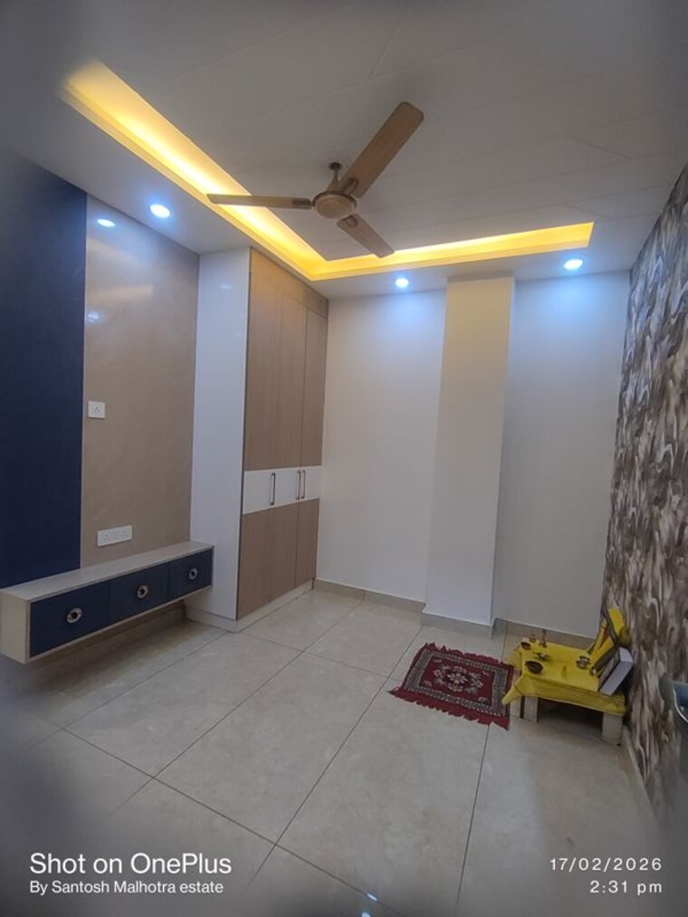 Master Bedroom, dwarka mor 2 Bedroom 60 Sq.Yd. Builder Floor In Dwarka Mor Delhi 9988797