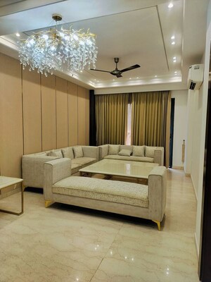 Bedroom in 2 BHK Apartment at Ambience Creacions, Sector 22 – for Rent