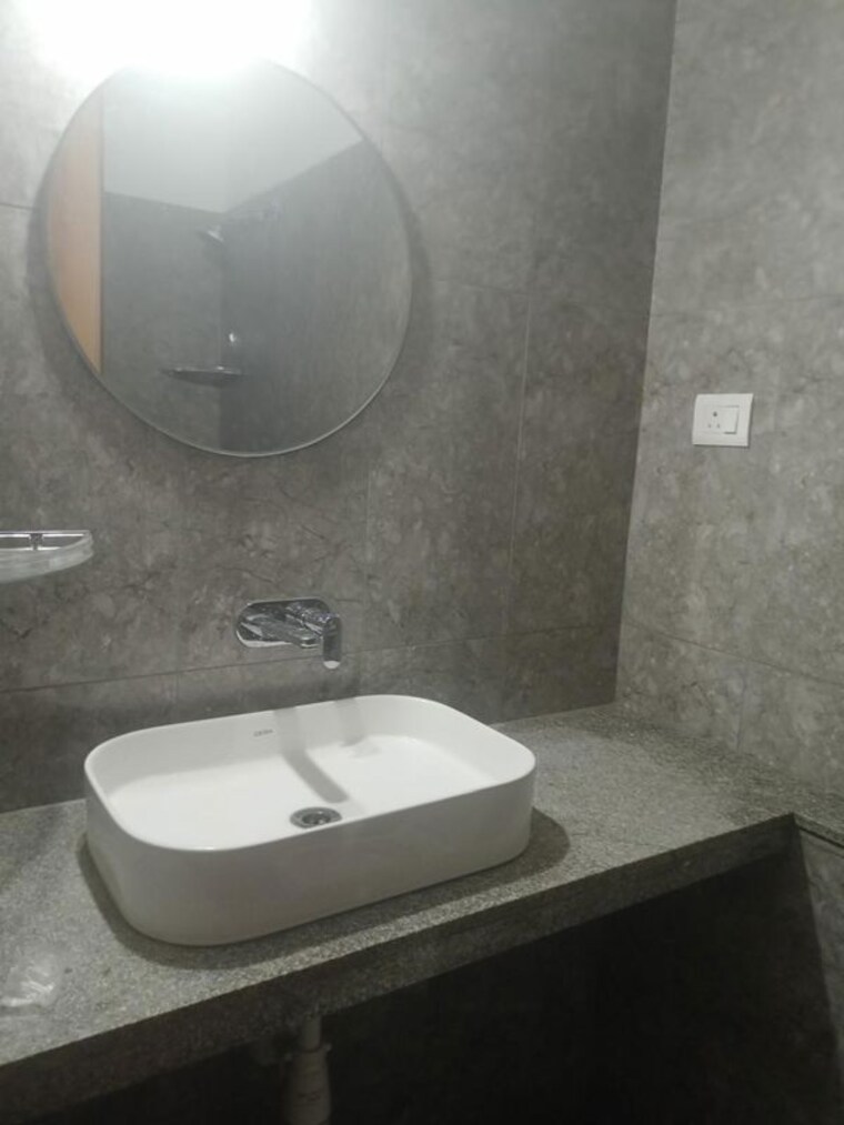 Bathroom, pride-manhattan 2 Bedroom 724 Sq.Ft. Apartment In Charholi Budruk Pune 9988864