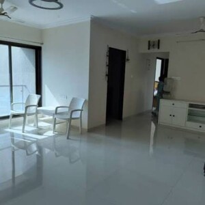 2 BHK Apartment For Sale in Kandivali West