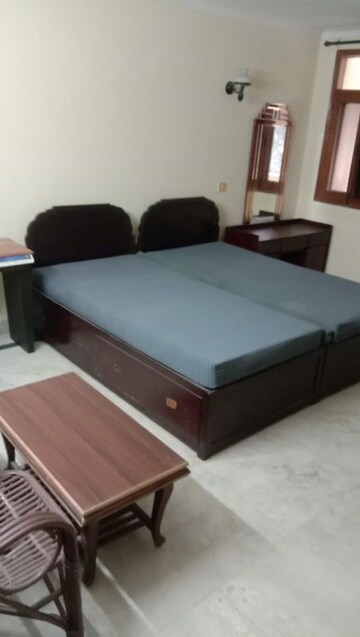 Bedroom in 3 BHK Apartment at Alaknanda Society, Sector 56 – for Rent