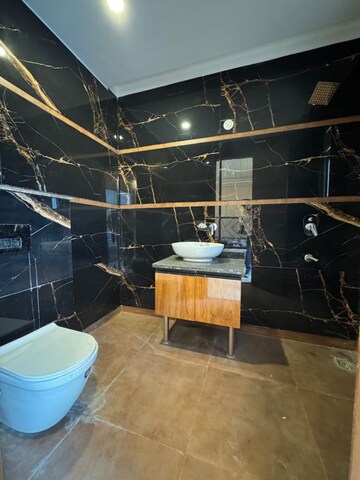 Team Area in 2 BHK Apartment at Palm Residency Chhatarpur, Rajpur Khurd Extension – for Rent