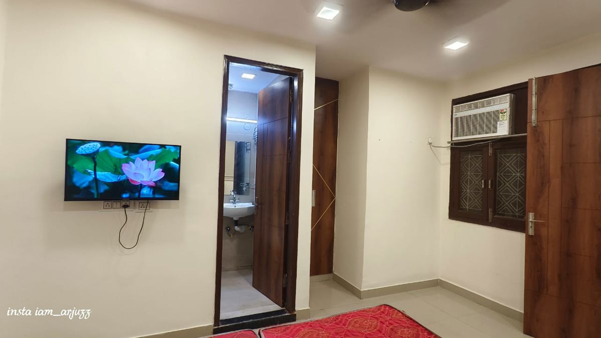 2 BHK Apartment For Rent in Lajpat Nagar