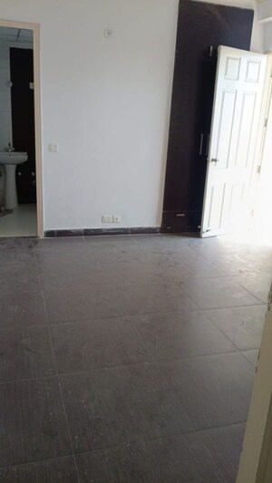 Room in 3 BHK Apartment at Gulmohur Garden, Raj Nagar Extension – for Sale