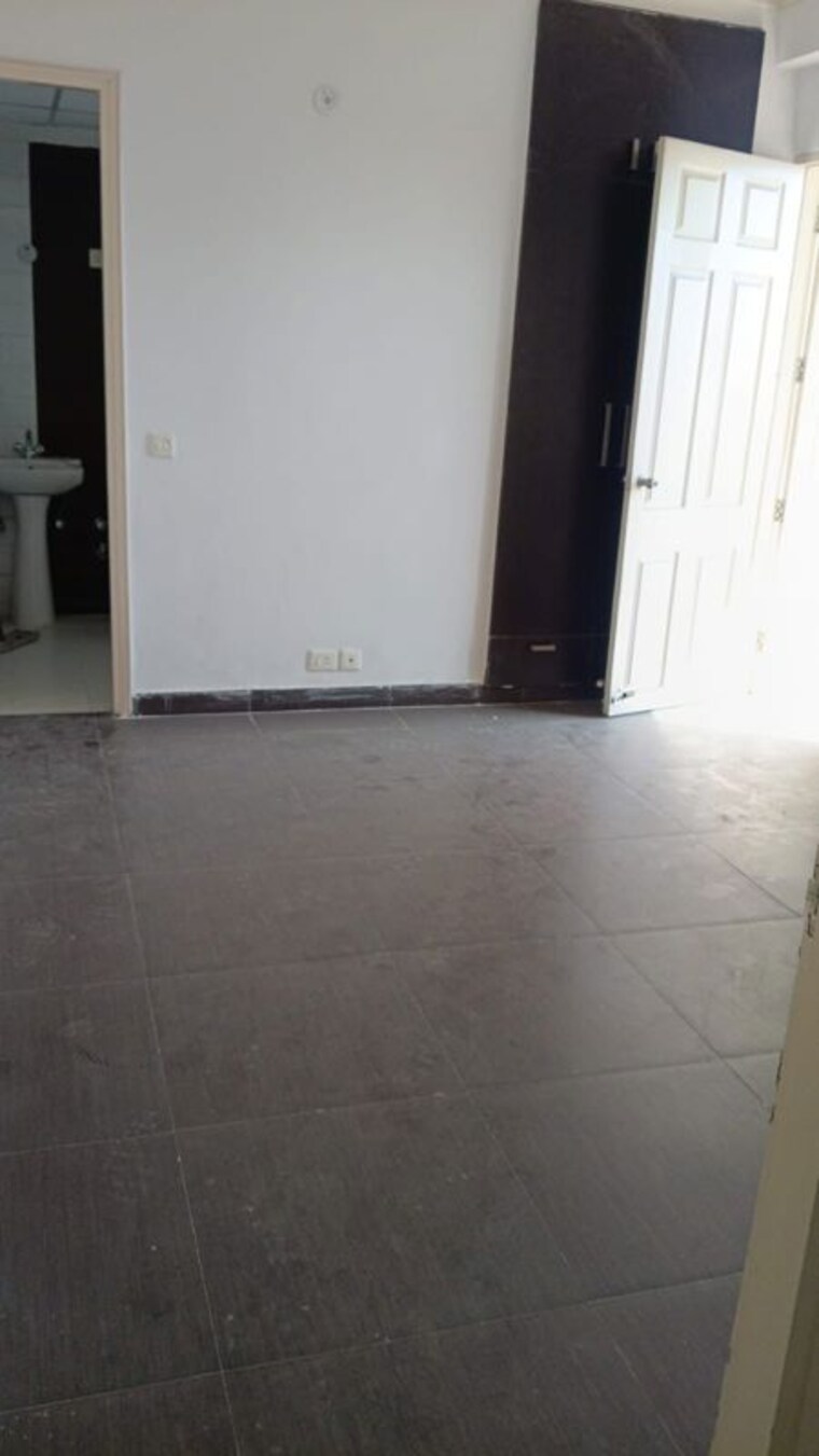 Room, gulmohur-garden 3 Bedroom 1590 Sq.Ft. Apartment In Raj Nagar Extension Ghaziabad 9989102