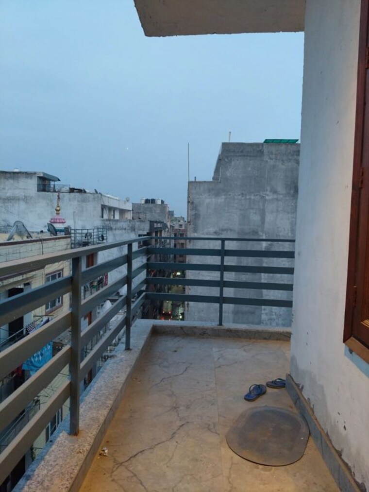 Balcony, saket 1 RK 450 Sq.Ft. Builder Floor In Saket Delhi 9989151