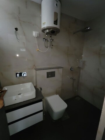 Bathroom in 3 BHK Builder Floor at Unitech Arcadia, South City 2 – for Rent