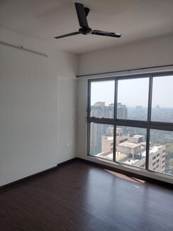 2 BHK Apartment For Rent in Raj Infinia