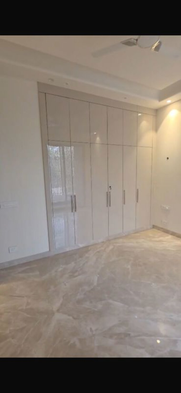 Room, anand niketan 4 Bedroom 380 Sq.Yd. Builder Floor In Anand Niketan Delhi 9989199