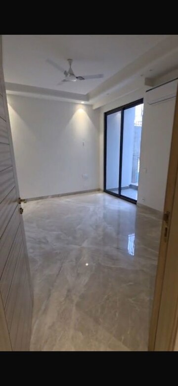 Room in 4 BHK Builder Floor at Anand Niketan – for Rent