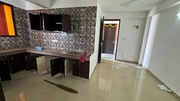 Team Area in 1 BHK Apartment at Palm Residency Chhatarpur, Rajpur Khurd Extension – for Rent