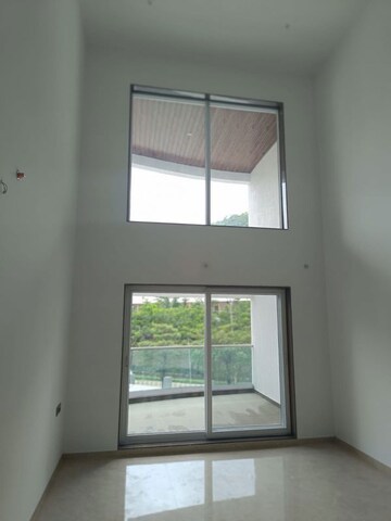 Room in 5 BHK Apartment at Pride Atlantic, Charholi Budruk – for Sale