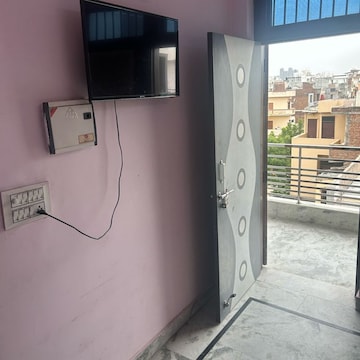 Kitchen in 2 BHK Builder Floor at Indira Nagar – for Rent