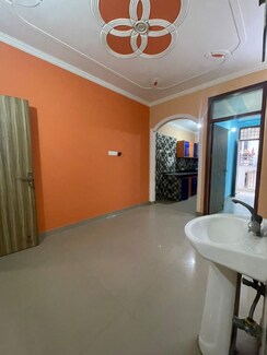 1 BHK + Servant Room Builder Floor For Rent in Chattarpur