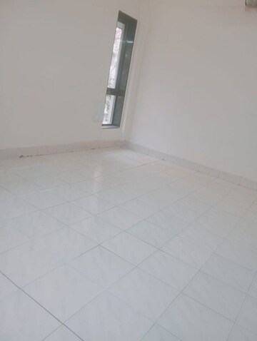 Room in 2 BHK Apartment at Bandra West – for Rent