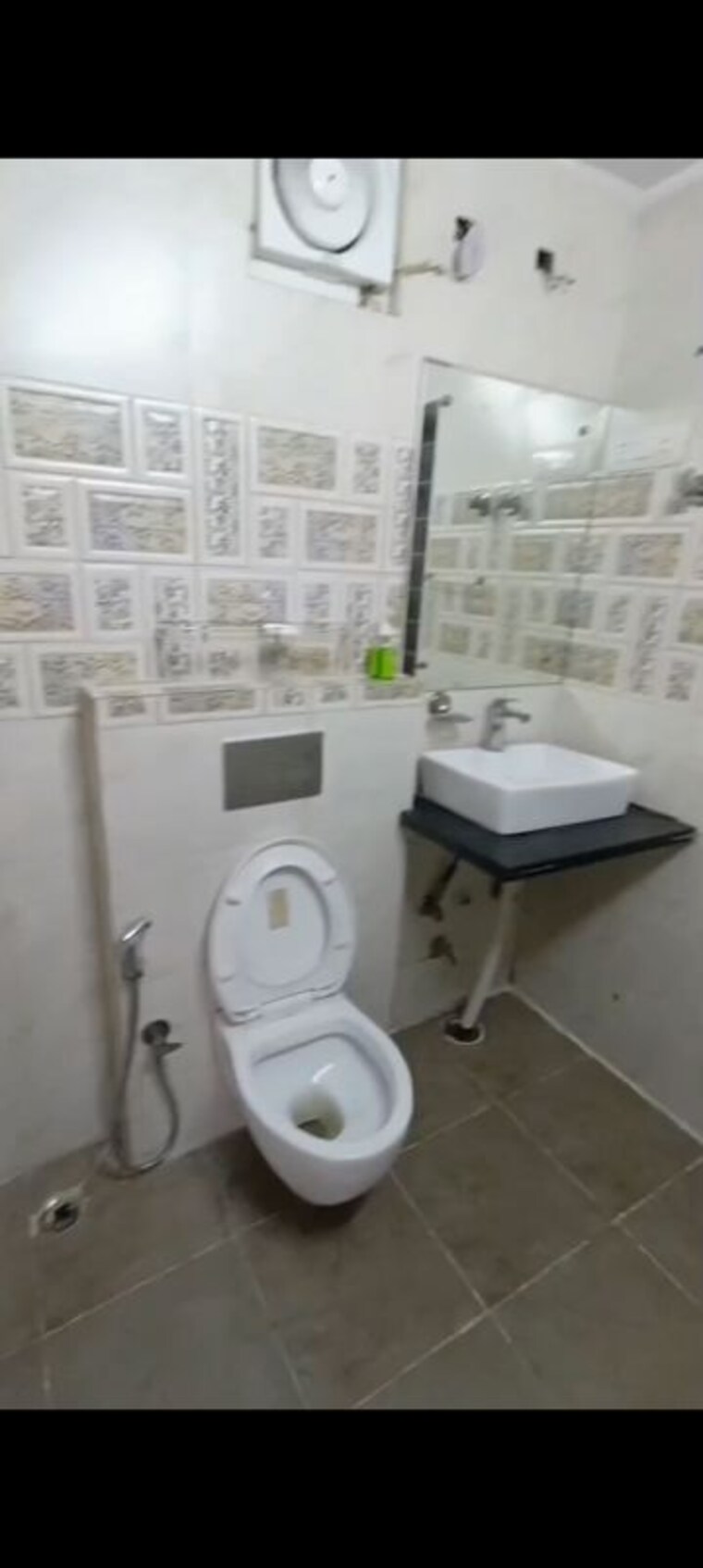 Bathroom, sector 13 dwarka 3 Bedroom 1600 Sq.Ft. Apartment In Sector 13 Dwarka Delhi 9989562