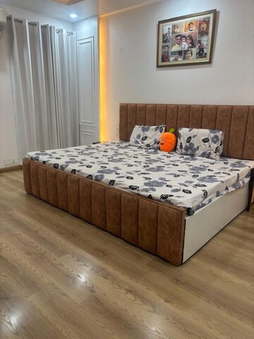 Bedroom in 3 BHK Builder Floor at Unitech South City II, Sector 50 – for Rent