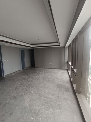 Room in 5 BHK Apartment at Lodha Trump Tower, Worli – for Sale