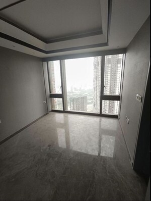 Room in 5 BHK Apartment at Lodha Trump Tower, Worli – for Sale