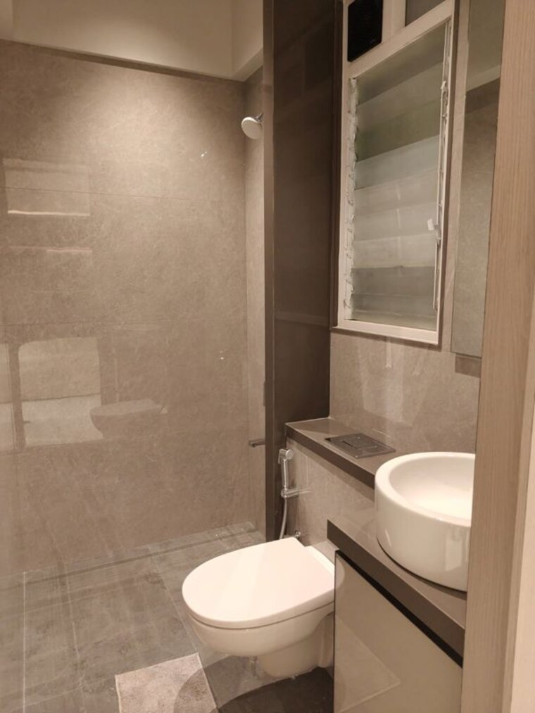 Bathroom, kalpataru-magnus 3 Bedroom 1321 Sq.Ft. Apartment In Bandra East Mumbai 9989617