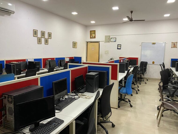 Team Area, dattani-plaza Commercial Office Space 600 Sq.Ft. In Sakinaka Mumbai 9989660
