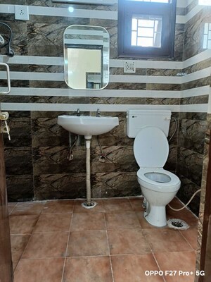 Bathroom in 4 BHK Apartment at Sector 11 Dwarka – for Rent