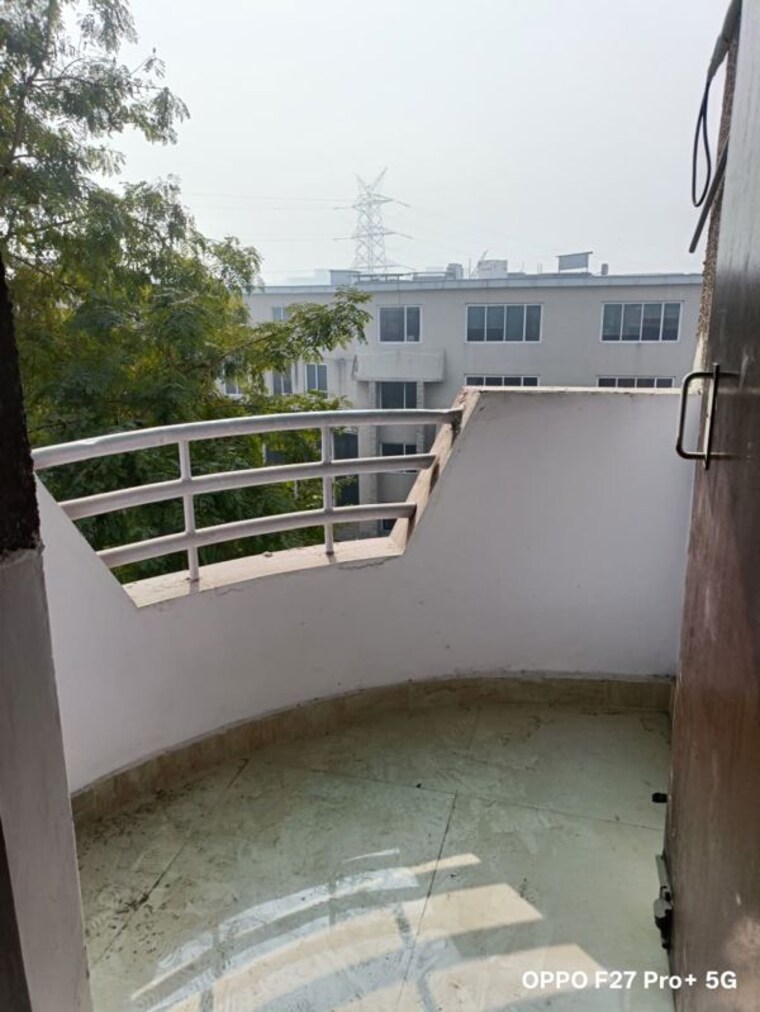 Balcony, sector 11 dwarka 4 Bedroom 2000 Sq.Ft. Apartment In Sector 11 Dwarka Delhi 9989671
