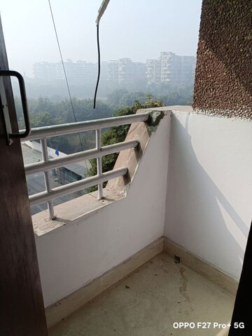 Balcony in 4 BHK Apartment at Sector 11 Dwarka – for Rent