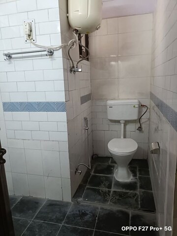 Bathroom in 4 BHK Apartment at Sector 11 Dwarka – for Rent