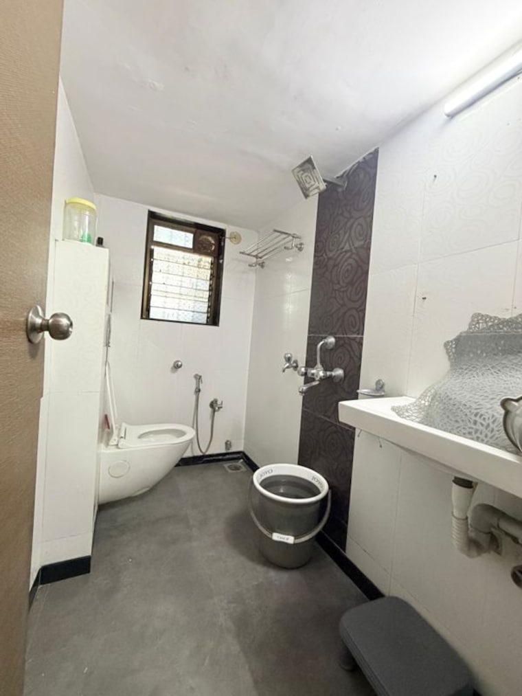 Bathroom, jaydeep-park 2 Bedroom 1200 Sq.Ft. Apartment In Majiwada Thane 9989840