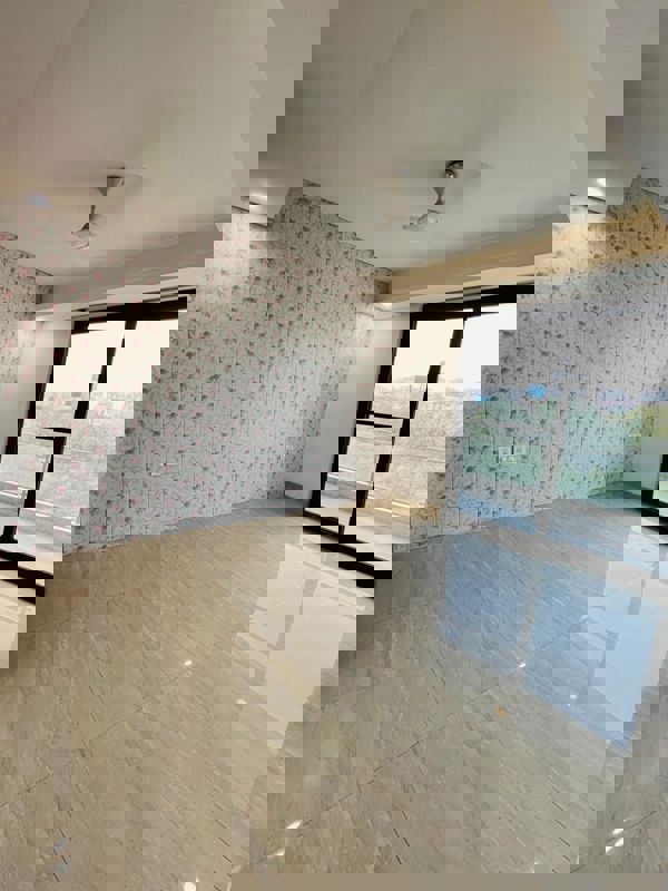 3 BHK 2350 Sq.Ft. Apartment in Emaar The Palm Drive-Palm Studios