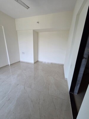 Room in 2 BHK Apartment at Cosmos Habitat, Majiwada – for Rent