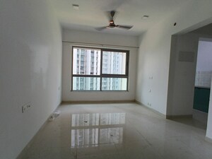 Room in 1 BHK Apartment at Kalpataru Immensa, Kolshet Road – for Sale