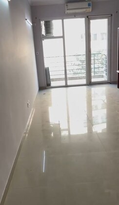 3 BHK + Servant Room Apartment For Rent in Dhoot Time Residency