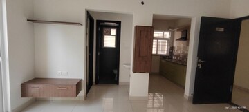 Room in 3 BHK Builder Floor at DLF City Phase IV, Dlf Phase iv – for Rent