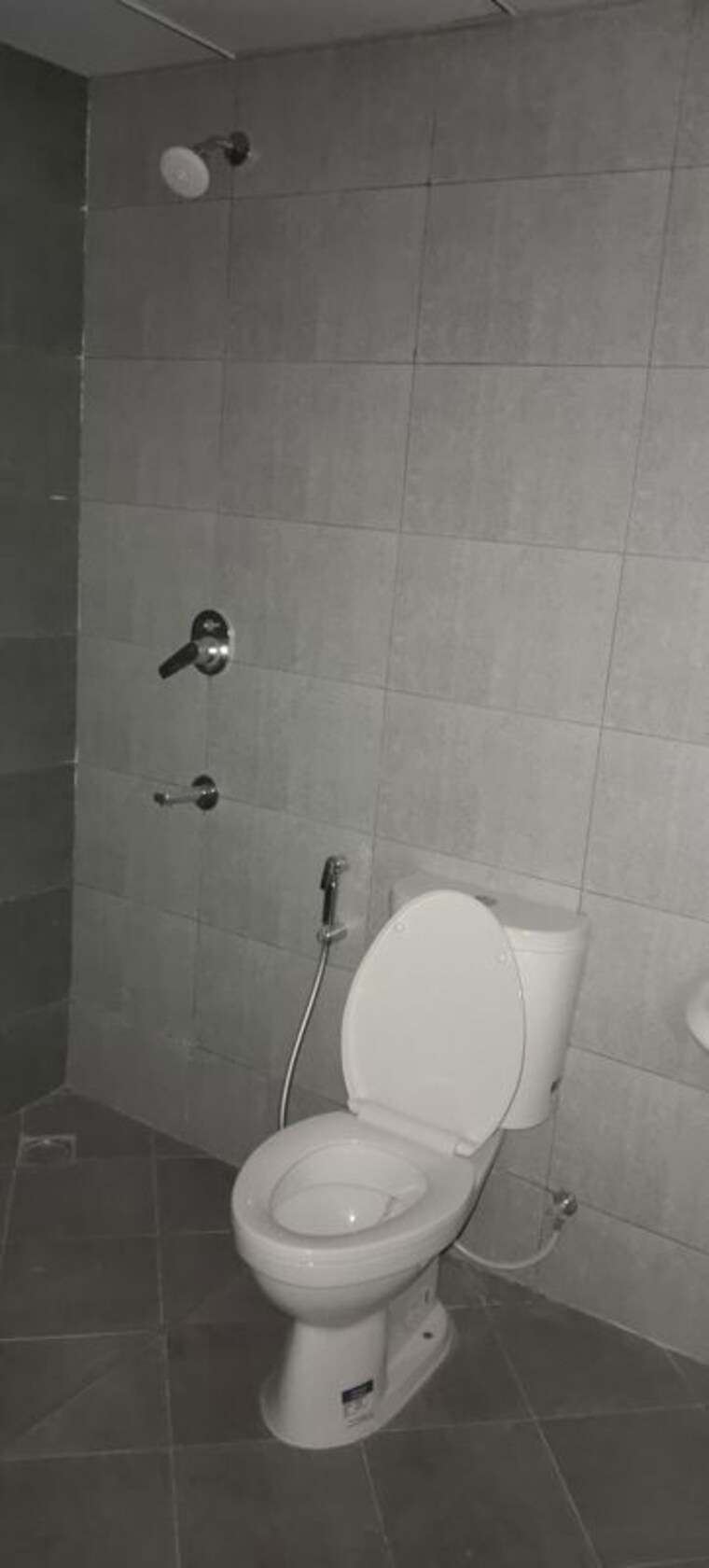 Bathroom, dlf-city-phase-iv 3 Bedroom 360 Sq.Yd. Builder Floor In Dlf Phase iv Gurgaon 9989870