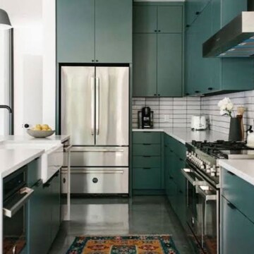 Kitchen in 3 BHK Builder Floor at Ultima 107, Sector 107 – for Sale